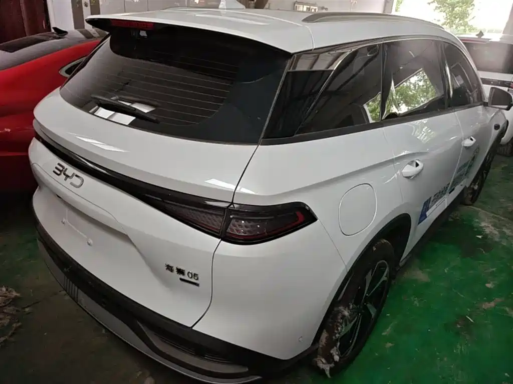 BYD Seal 05 DM-i 2025 — фото 7