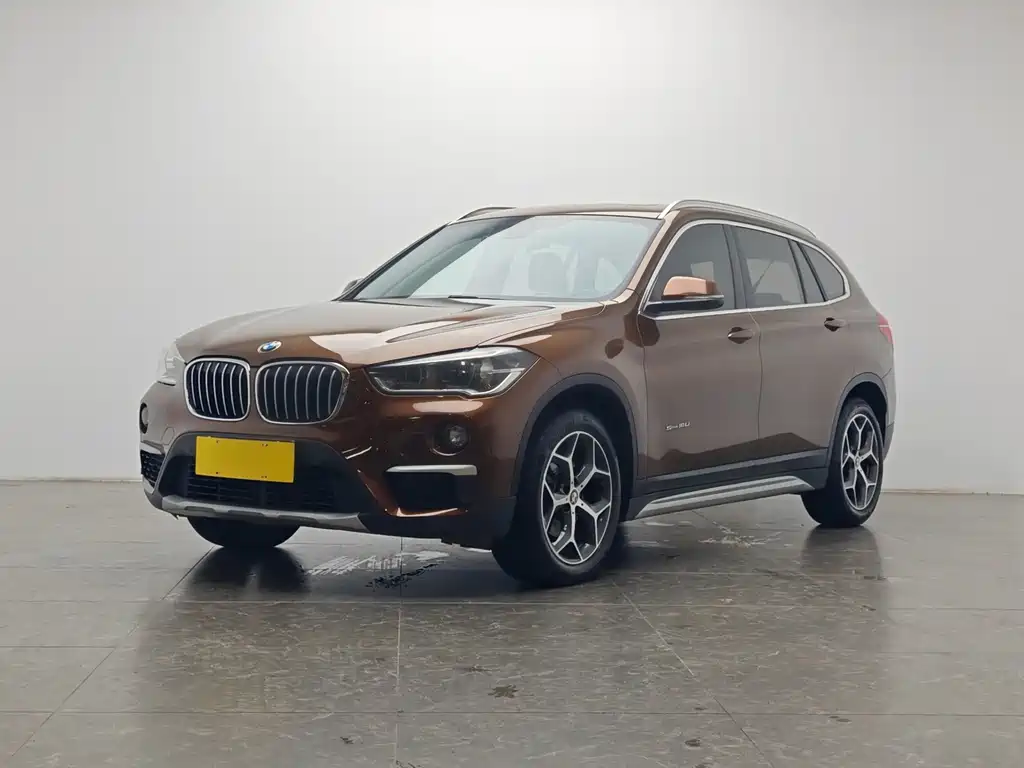 BMW X1 2016 — фото 1
