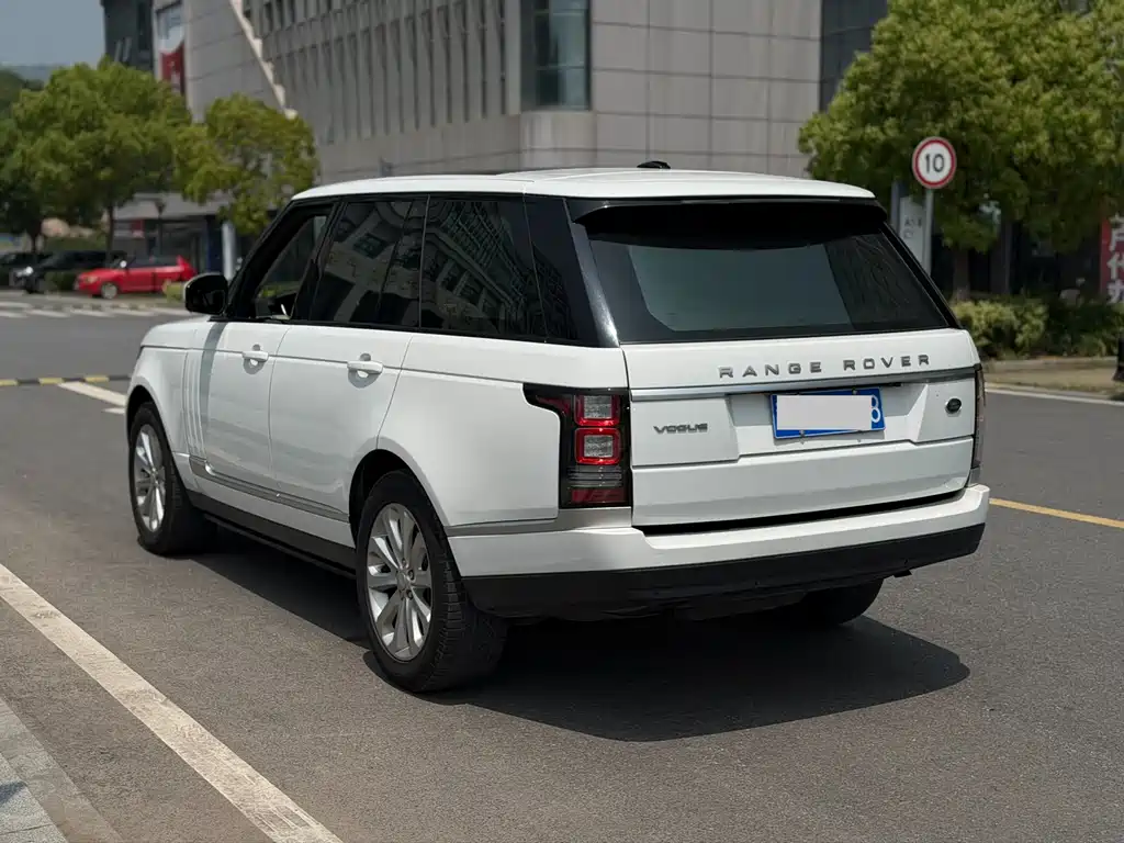 Land Rover Range Rover 2016 — фото 11