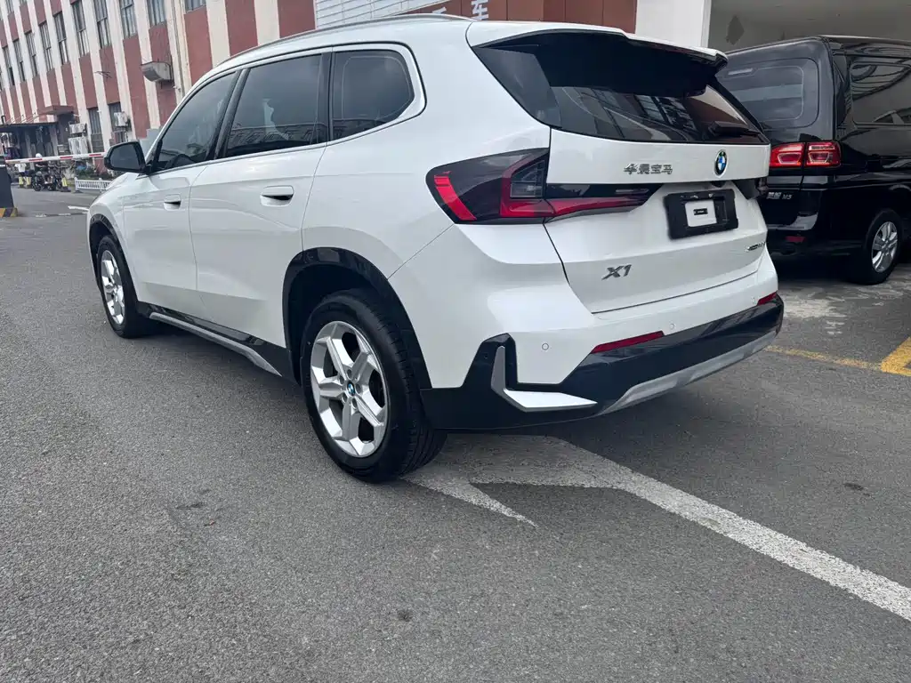 BMW X1 2023 — фото 15