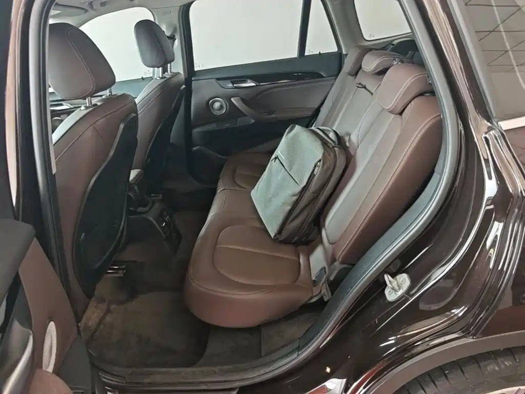 BMW X1 2022 — фото 17