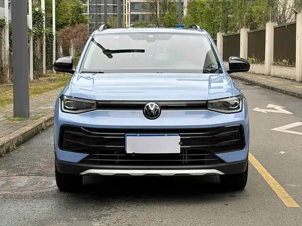 Volkswagen Tharu 2025