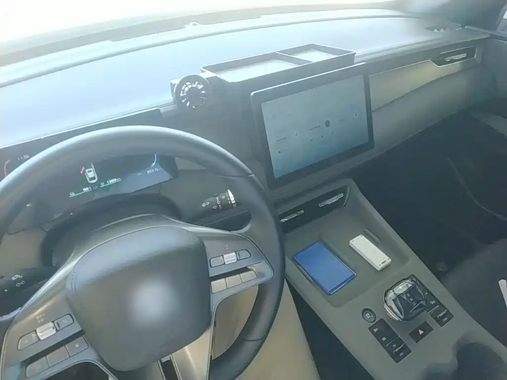 BYD Qin PLUS 2025 — фото 10