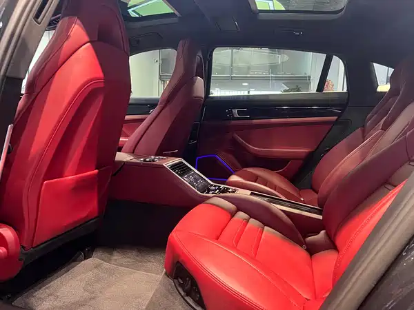 Porsche Panamera 2022