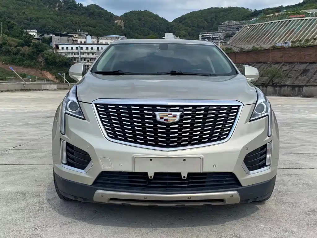 Cadillac XT5 2017 — фото 2