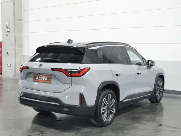NIO ES6 2021