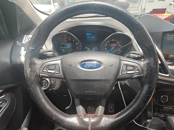 Ford Kuga 2017