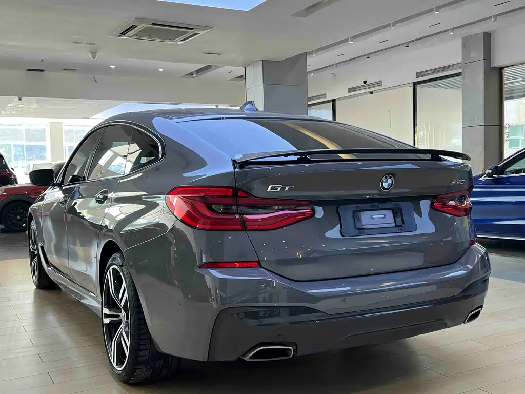 BMW 6 Series GT 2022 — фото 9