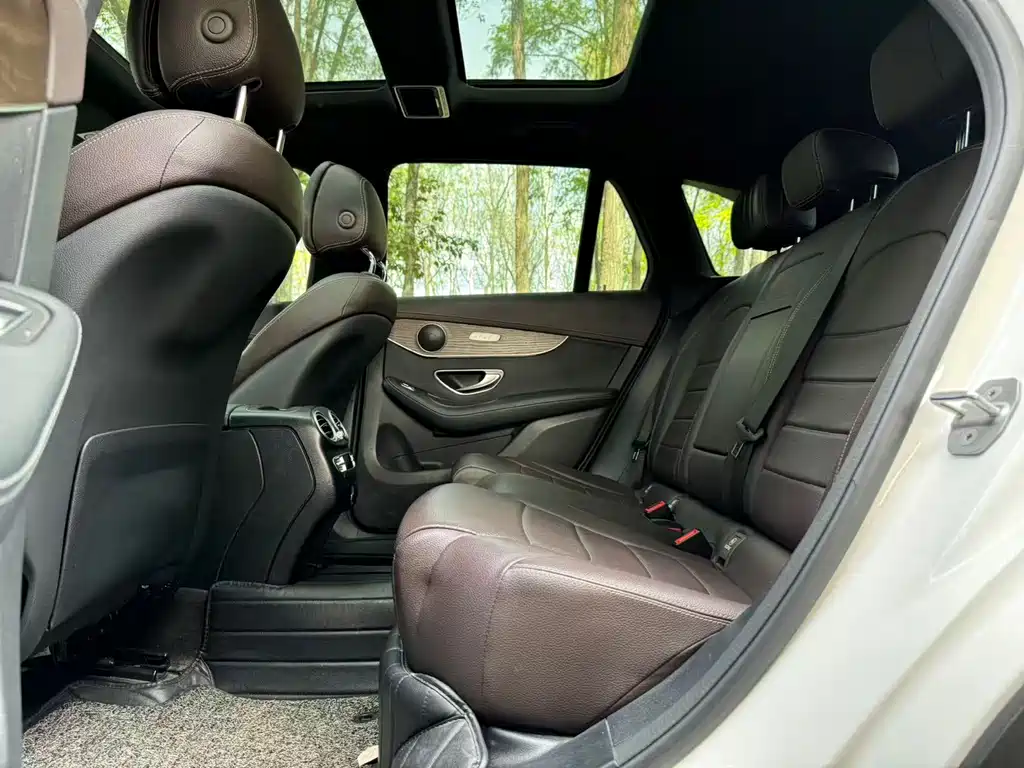 Mercedes-Benz GLC 2021