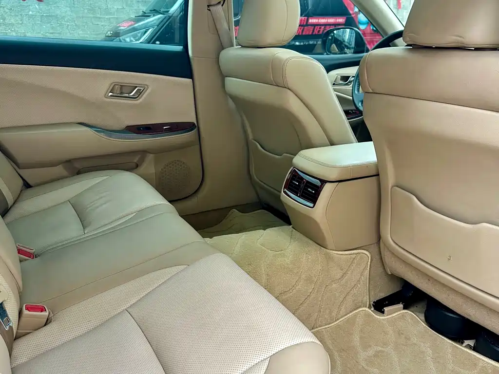 Toyota Crown 2013 — фото 11