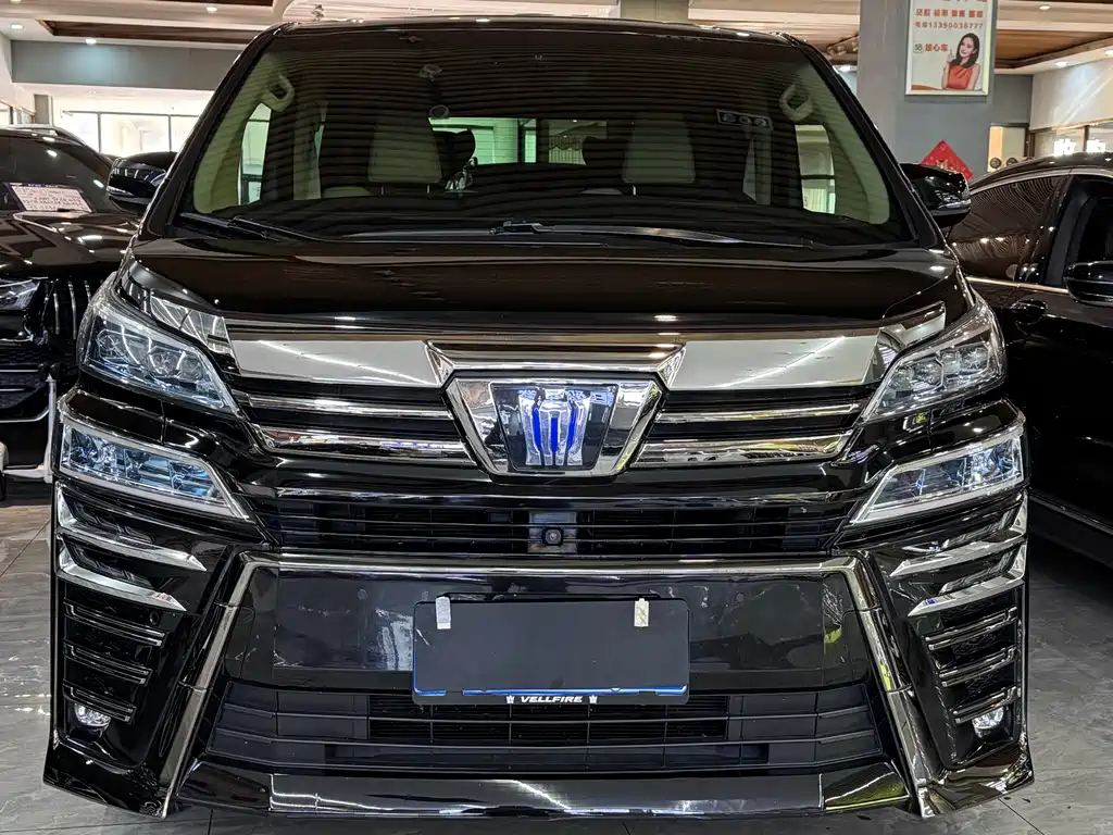 Toyota Vellfire 2021 — фото 2