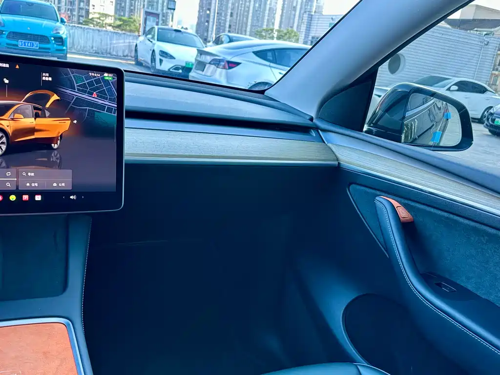 Tesla Model Y 2023 — фото 17