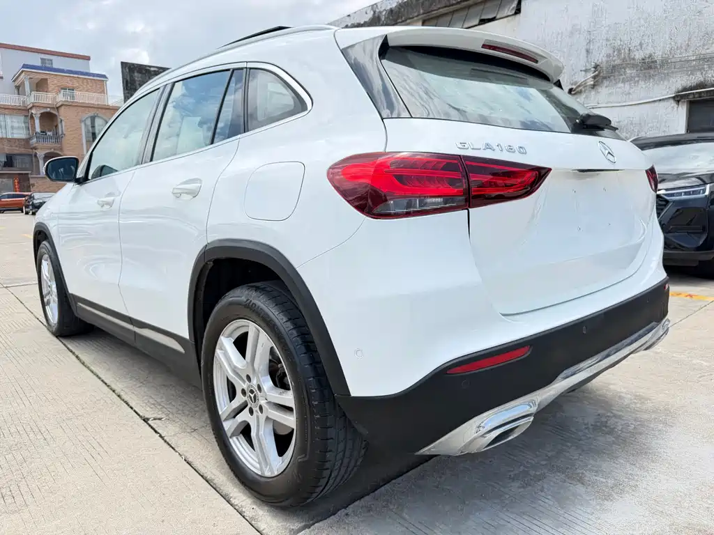 Mercedes-Benz GLA 2022 — фото 7