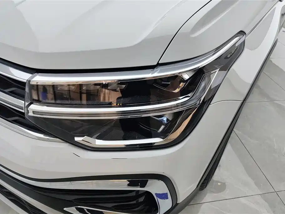 Volkswagen Tharu 2025