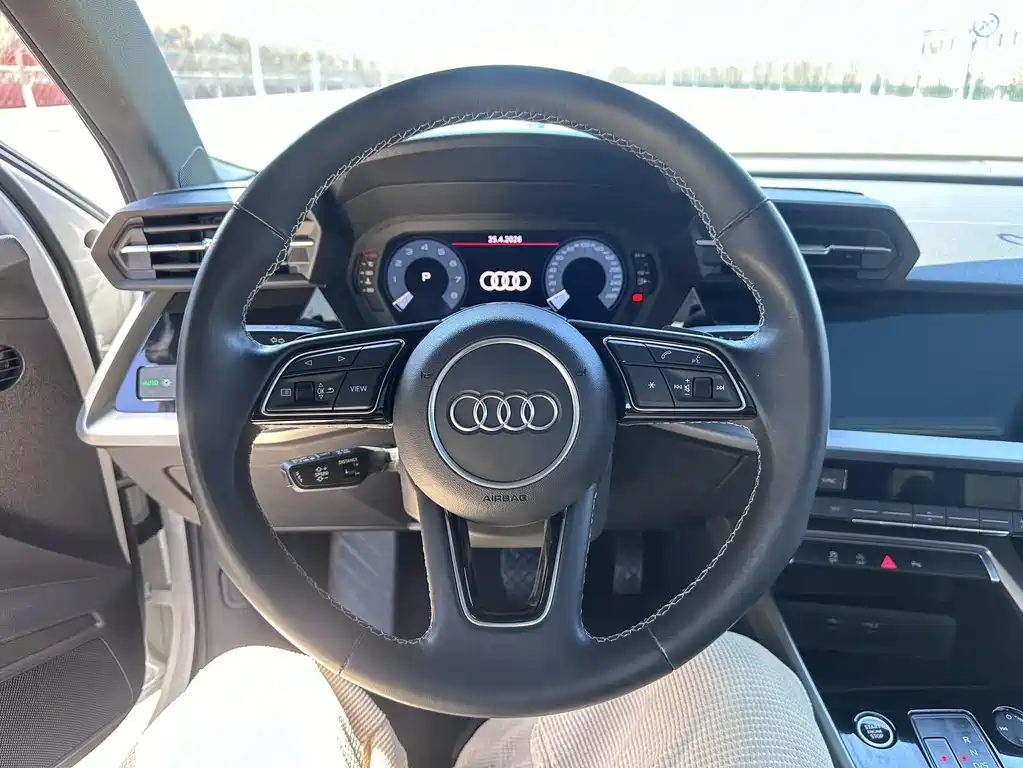 Audi A3 2022 — фото 18