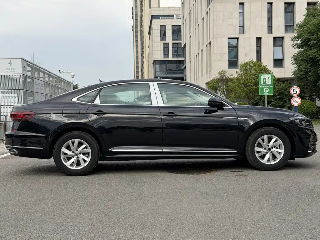 Volkswagen Passat PHEV 2026 — фото 18