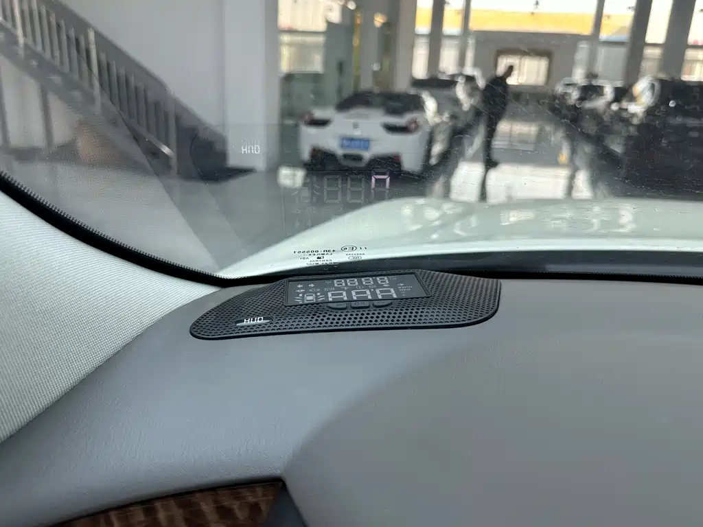 Nissan Patrol 2020 — фото 11