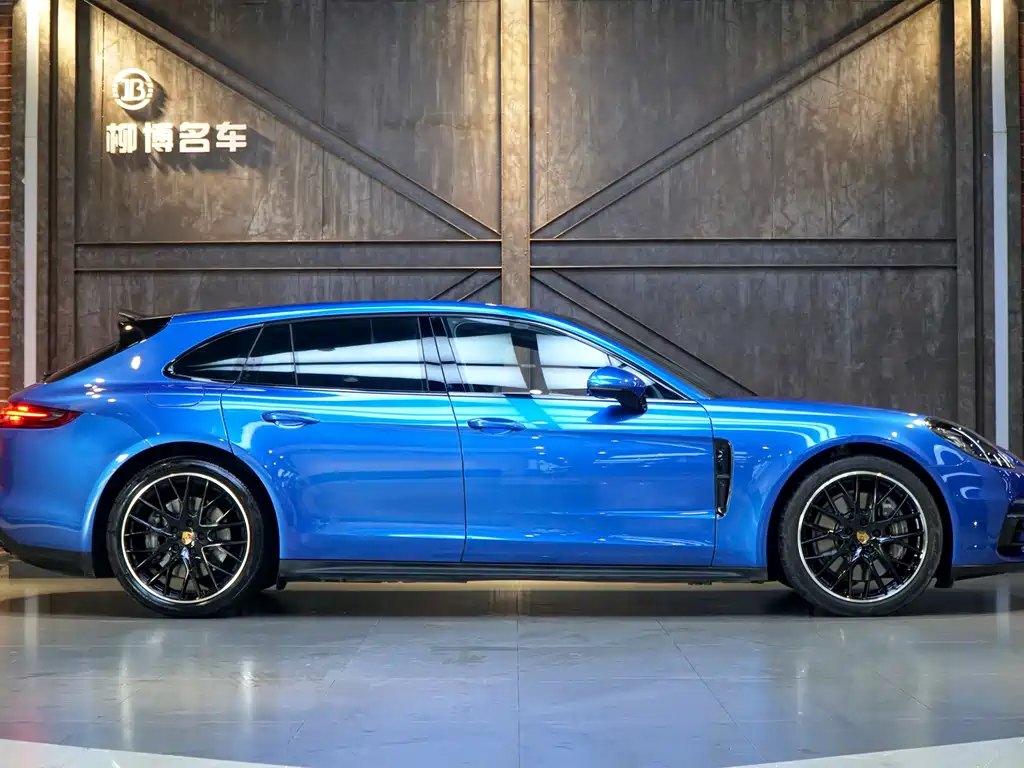Porsche Panamera 2019 — фото 20