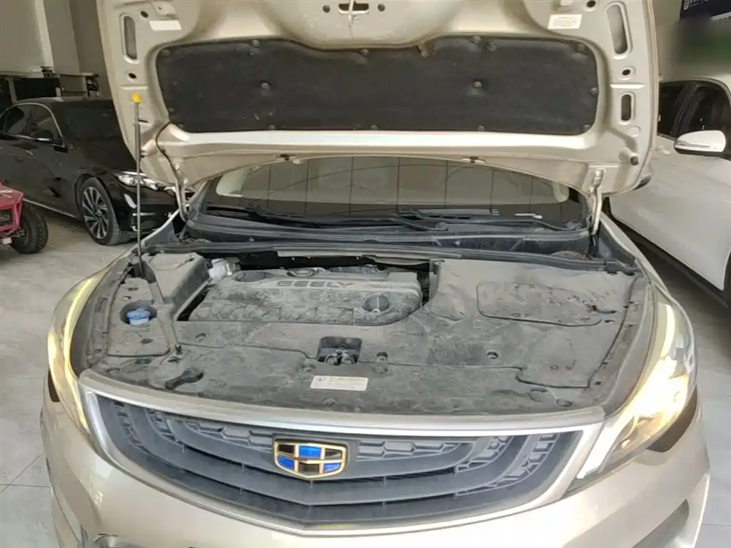 Geely Emgrand GS 2018 — фото 20