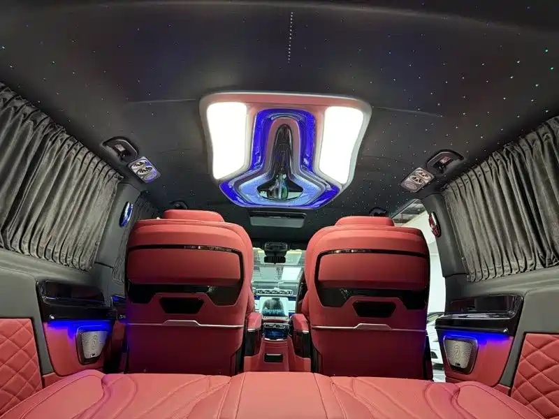 Mercedes-Benz Vito 2023 — фото 8