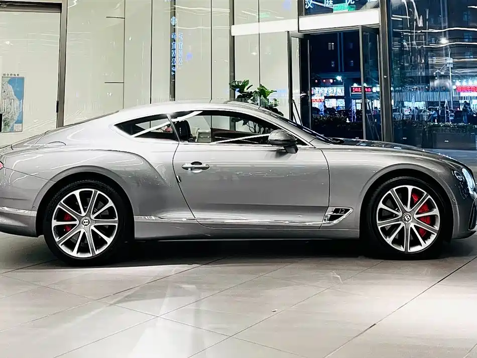 Bentley Continental 2020 — фото 5