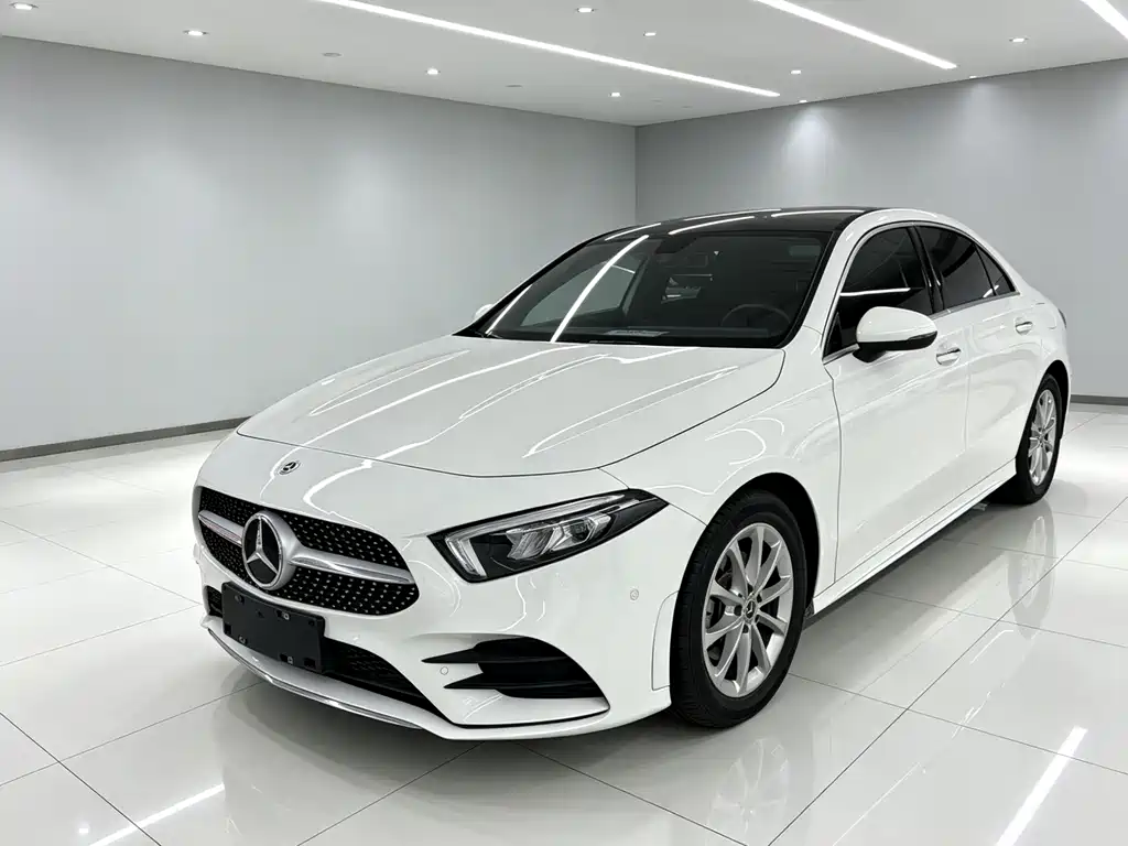 Mercedes-Benz A-Class 2020 — фото 3