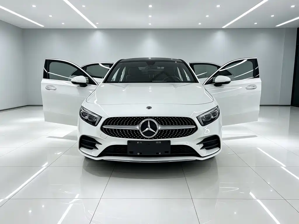 Mercedes-Benz A-Class 2020 — фото 1
