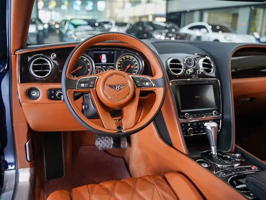 Bentley Flying Spur 2016 — фото 2