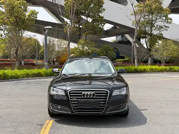Audi A8 2013