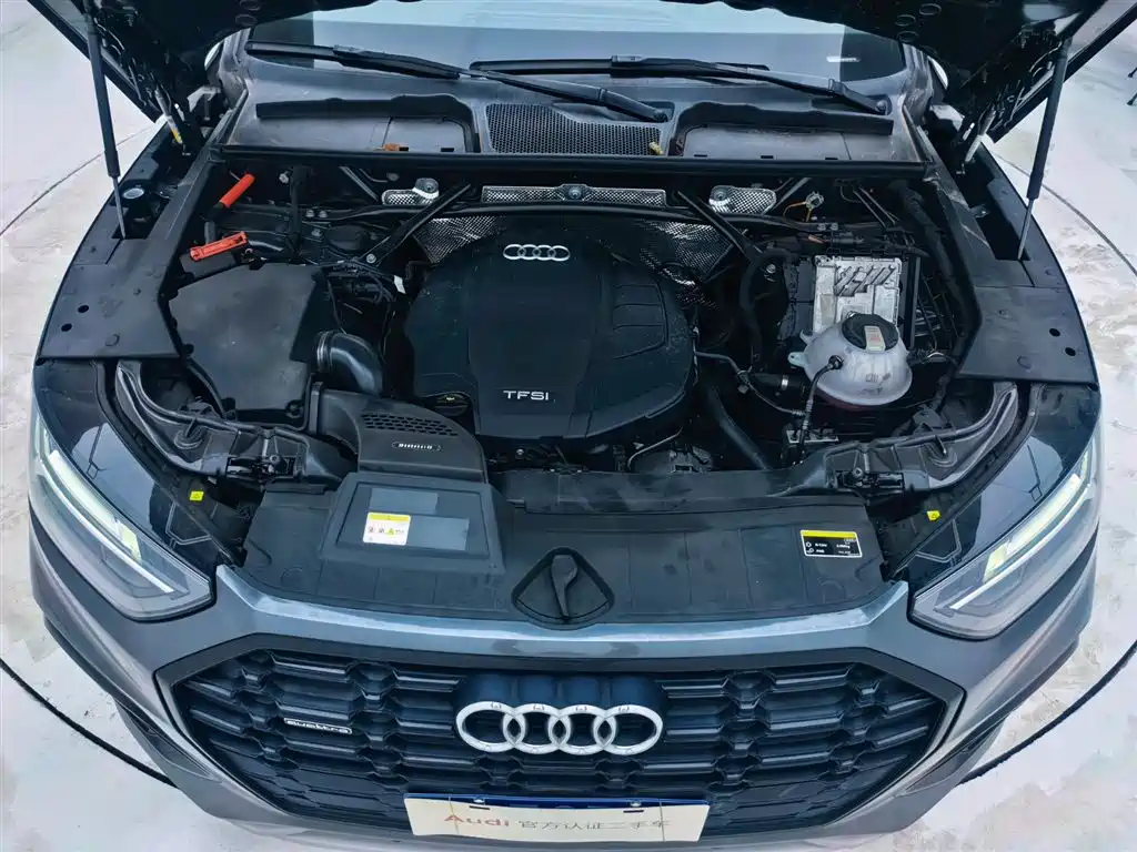 Audi Q5L 2023 — фото 20