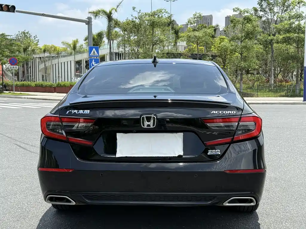 Honda Accord 2022 — фото 14