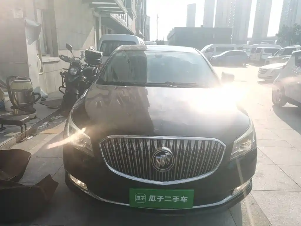 Buick LaCrosse 2015 — фото 3