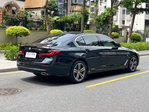 BMW 5 Series 2022
