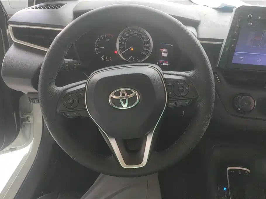 Toyota Corolla 2020 — фото 15