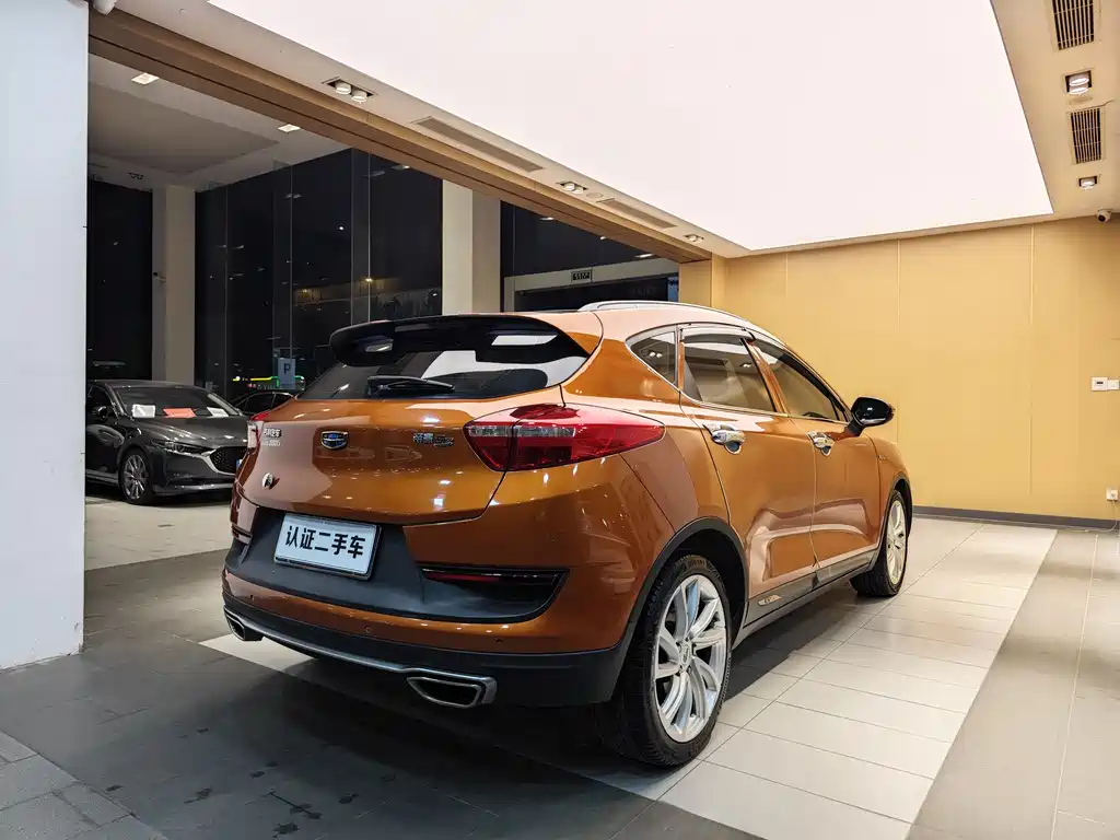 Geely Emgrand GS 2016 — фото 28