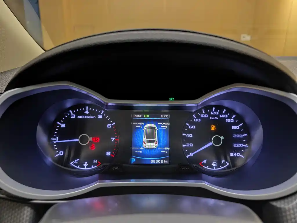Geely Emgrand GS 2016 — фото 35