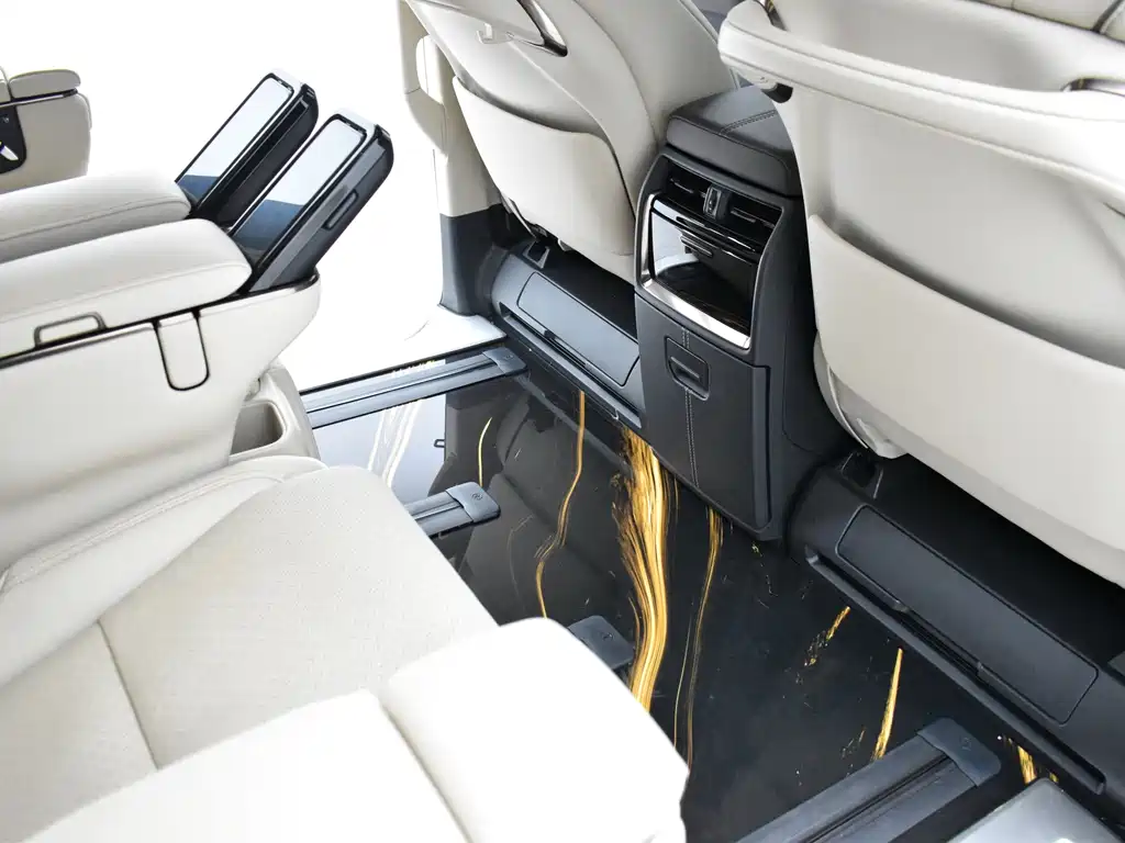 Toyota Alphard 2024 — фото 22