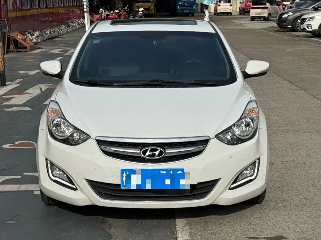 Hyundai Elantra 2014