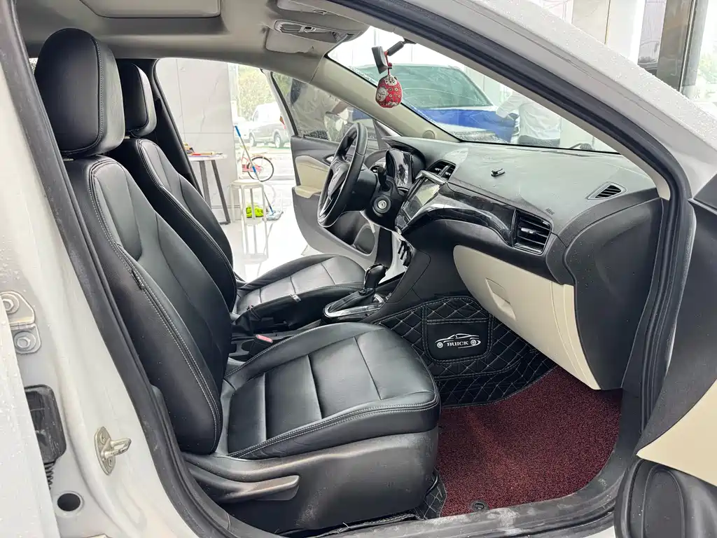 Buick Excelle 2018 — фото 10
