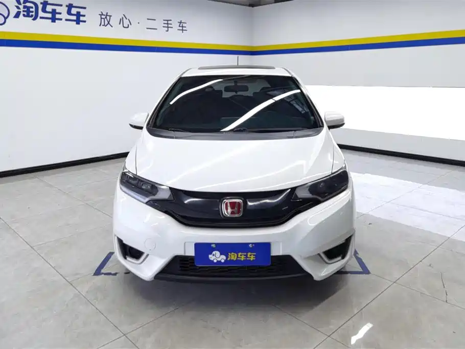 Honda Fit 2017 — фото 2