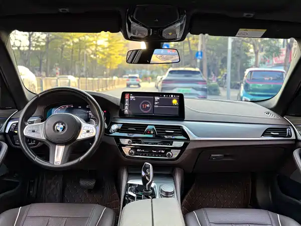 BMW 5 Series 2023