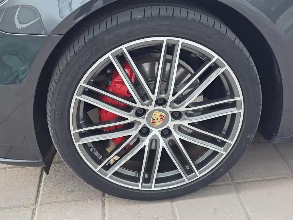 Porsche Panamera 2017 — фото 23