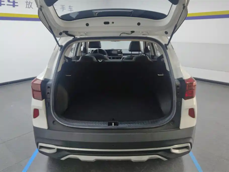 Kia KX3 2020 — фото 4