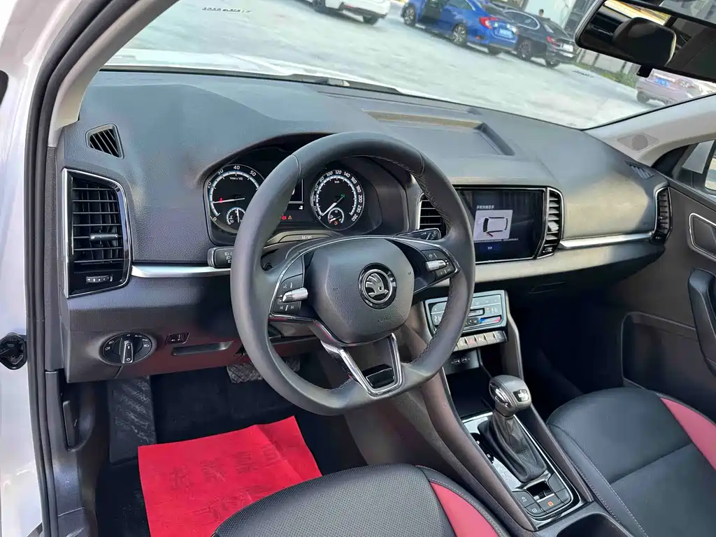 Skoda Karoq 2022 — фото 15