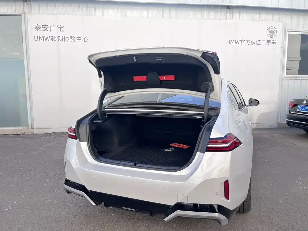 BMW i5 2024 — фото 16