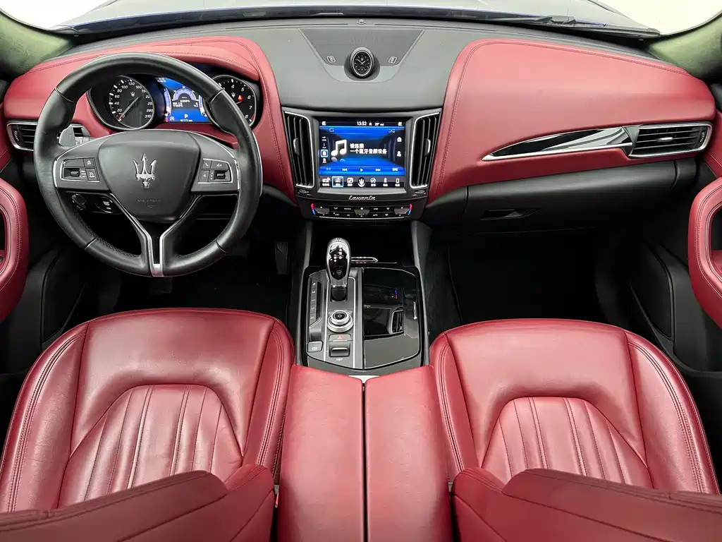 Maserati Levante 2017 — фото 10