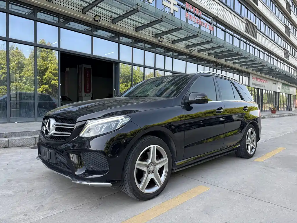 Mercedes-Benz GLE 2016
