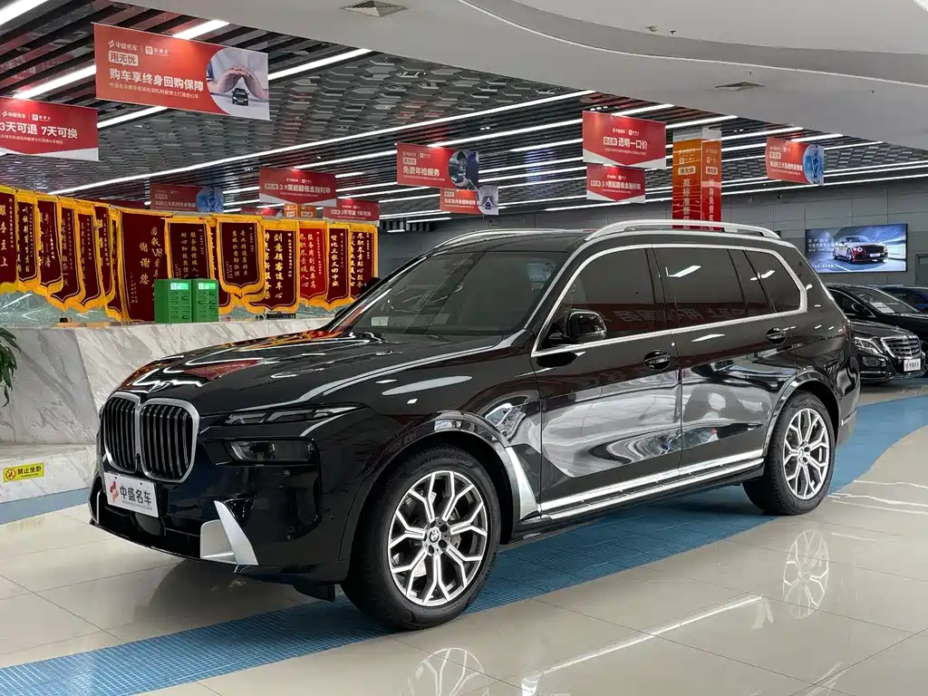 BMW X7 2024 — фото 1