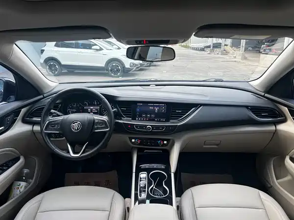 Buick Regal 2020