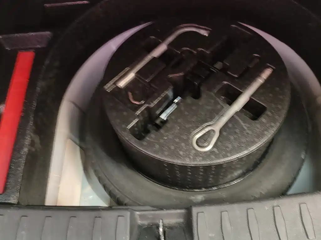 Zhonghua V5 2017 — фото 16